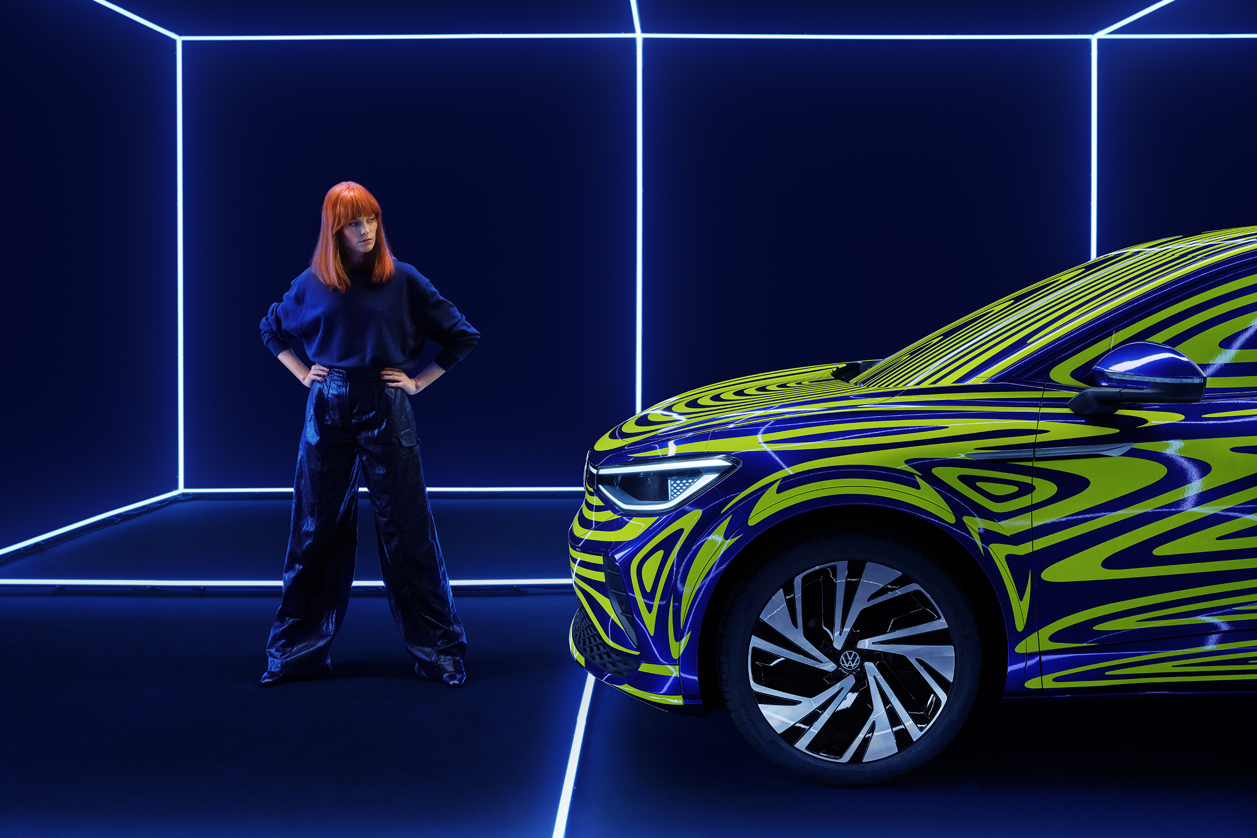 Wait, she’s the boss. Who cares about the weird car? thenextid3